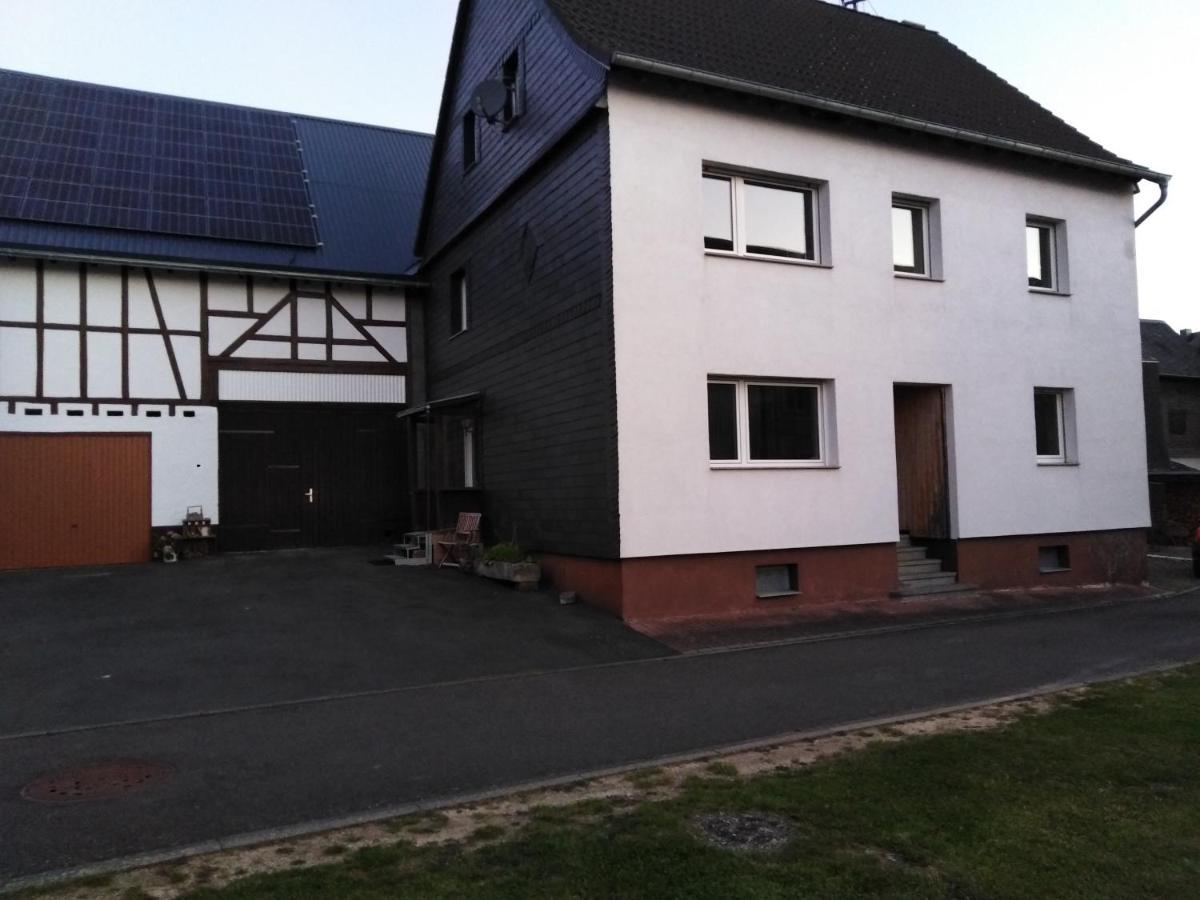 Ferienhaus Cilla Beltheim Экстерьер фото